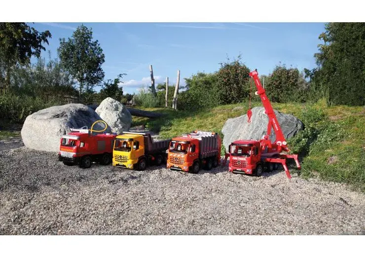 Модель крановоза Lena GIGA TRUCKS Fire Crane truck Arocs Photo 4