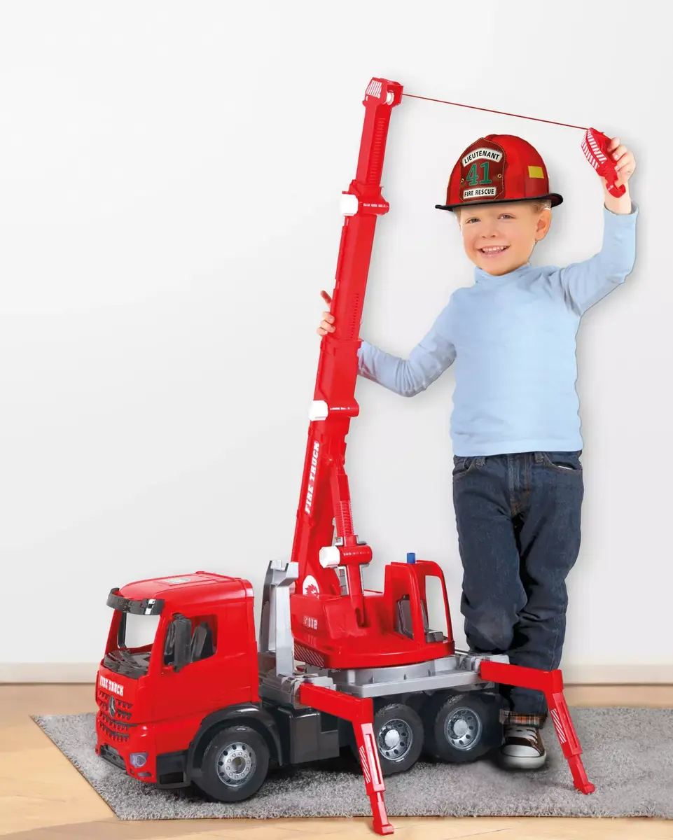 Модель крановоза Lena GIGA TRUCKS Fire Crane truck Arocs Photo 11