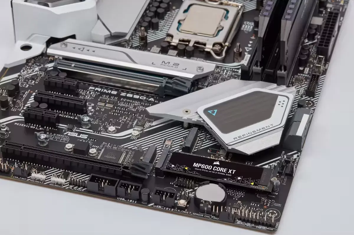 SSD диск Corsair 2 ТБ MP600 CORE XT Photo 5