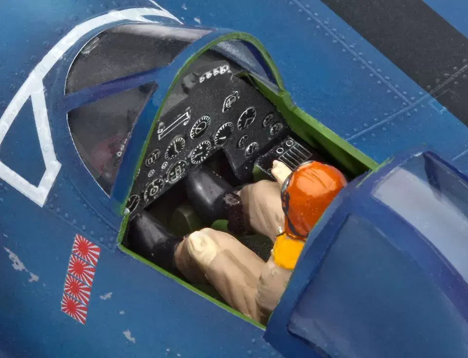 Fixed-wing aircraft model Revell Vought F4U-1A CORSAIR Photo 4