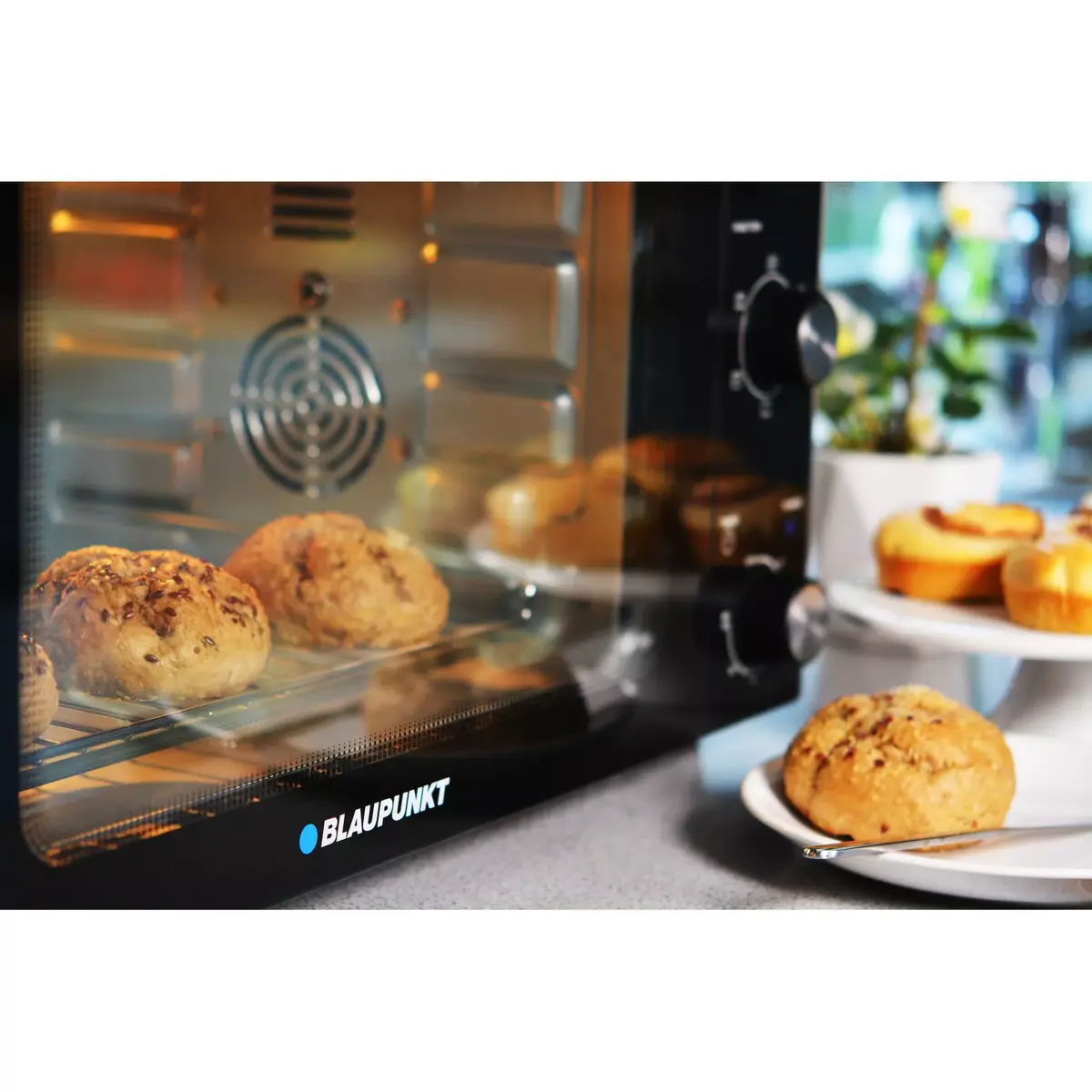 Mini oven BLAUPUNKT EOM601 — 45 L, 1800 W Photo 4