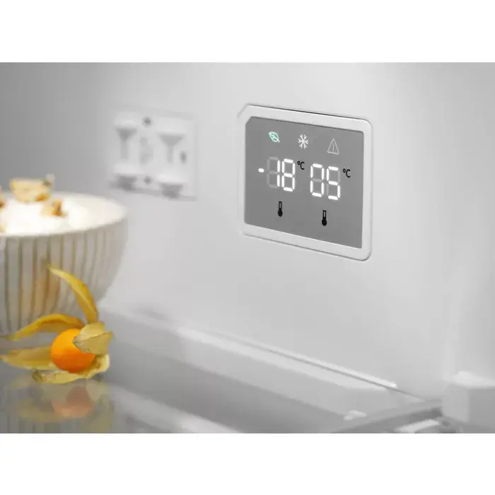 Холодильник Electrolux LNT7ME36K2 366 л Photo 3