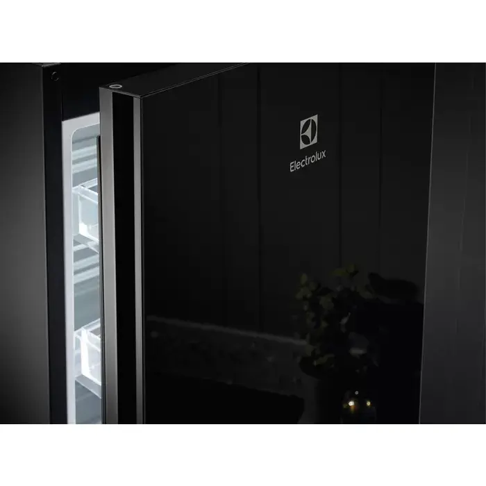Холодильник Electrolux LNT7ME36K2 366 л Photo 8