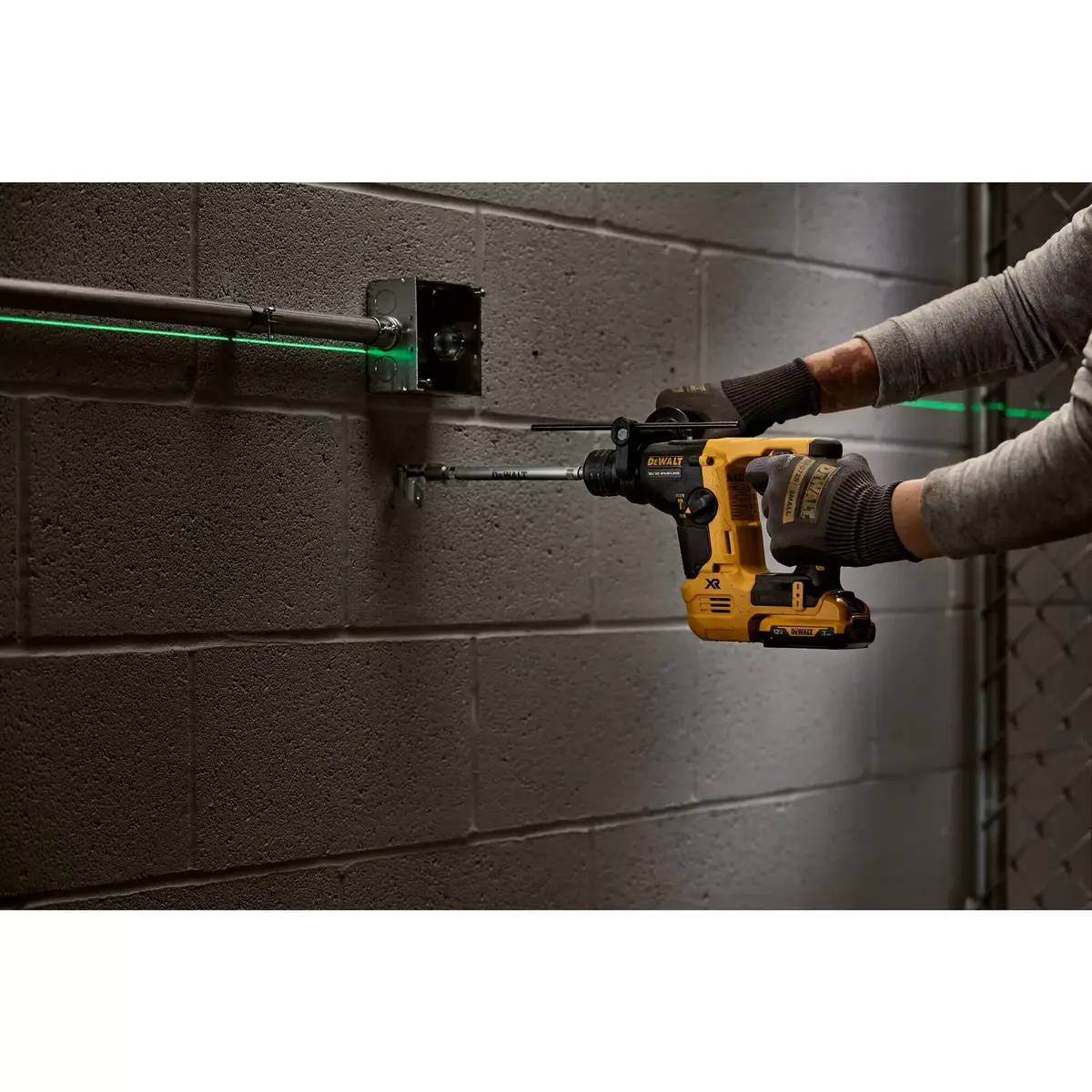 Перфоратор DeWALT DCH072NT-XJ Photo 7