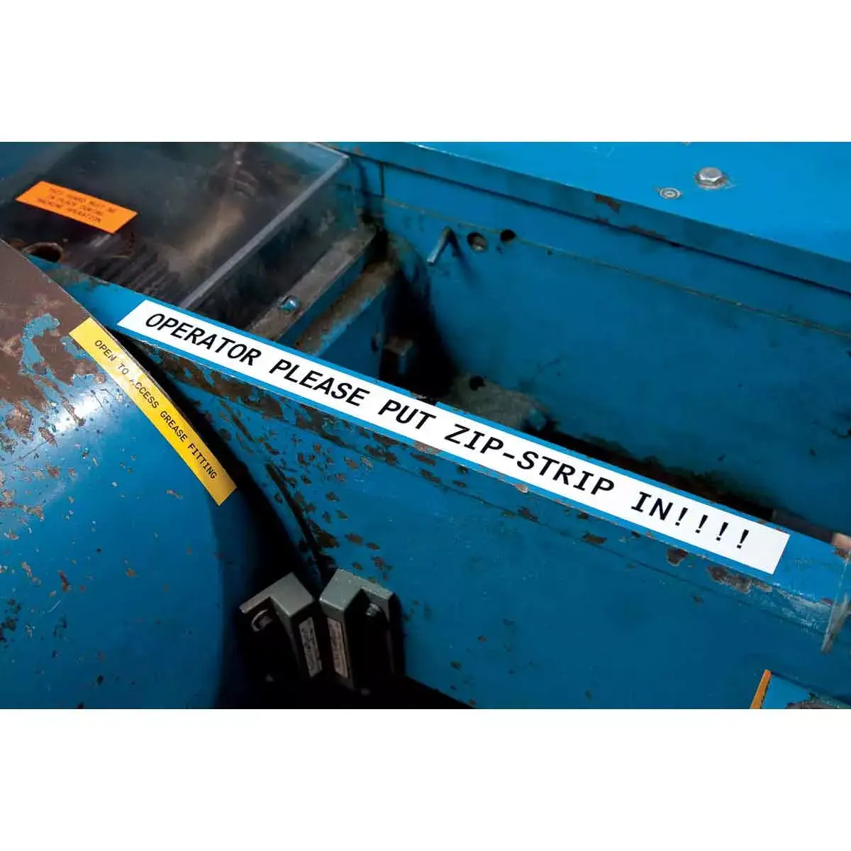 Brady M21-500-488 self-adhesive printer label Photo 2