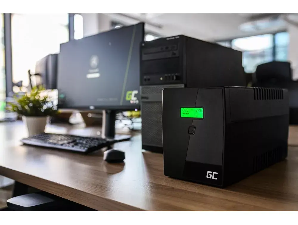 Green Cell UPS05 — Line-Interactive 2 kVA / 1200 W Photo 3