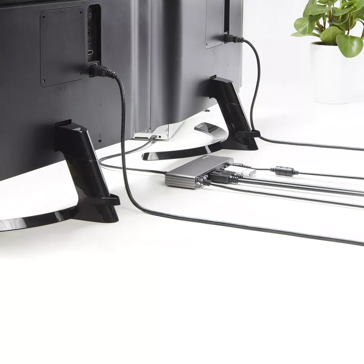 StarTech Thunderbolt 3 Dock TB3DK2DHVUE Photo 6