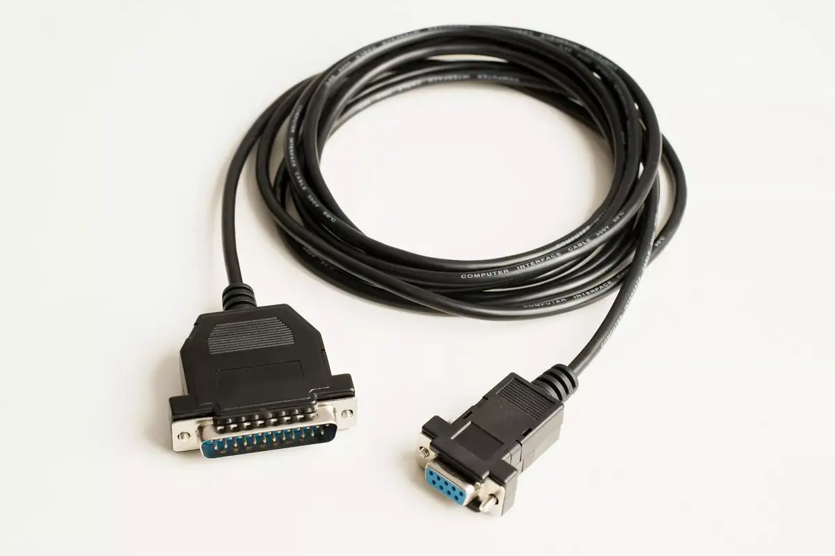 Серийный кабель Microconnect IBM029B Photo 4