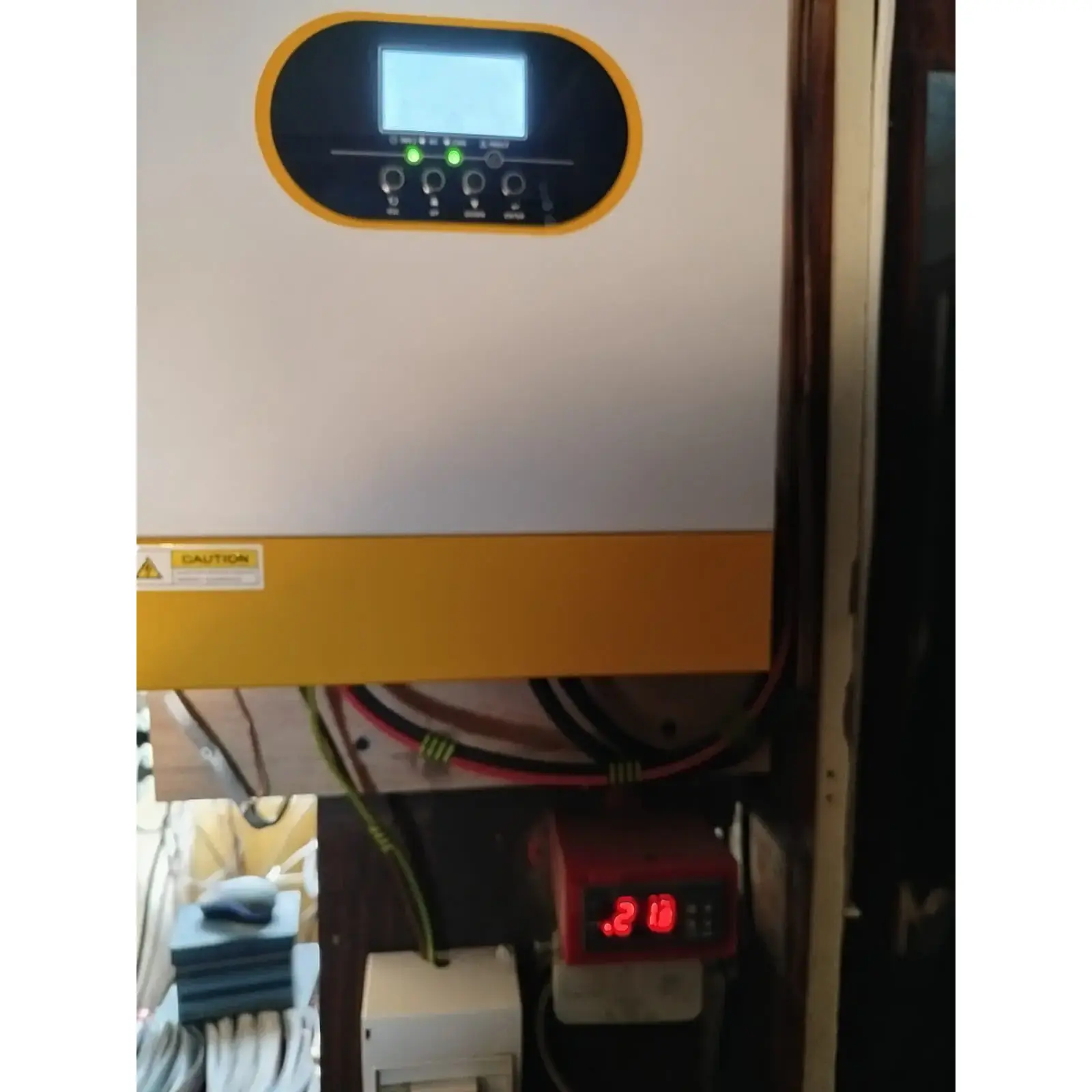 Гибридный автономный инвертор QOLTEC 3.5kVA Photo 66073142